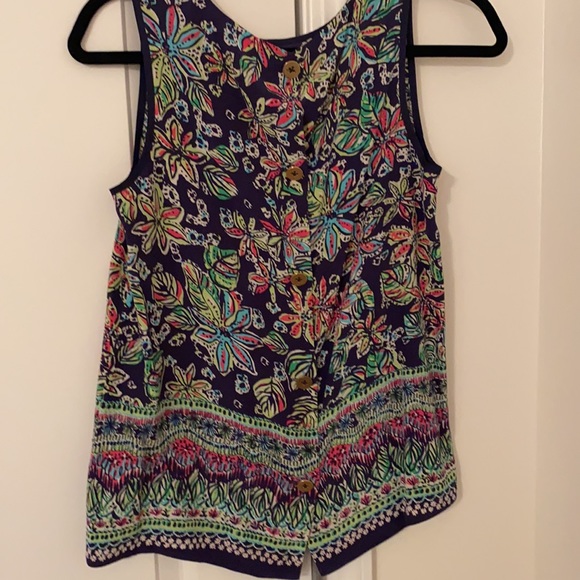 Top - Picture 2 of 2